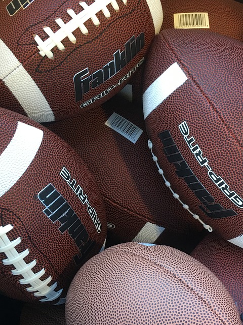 拉特克利夫：弗格森爵士是他那一代最偉大教練！他非常懂酒！.